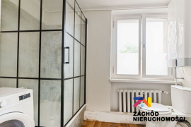 Lokal użytkowy 117m2 w budynku przy Szpitalu